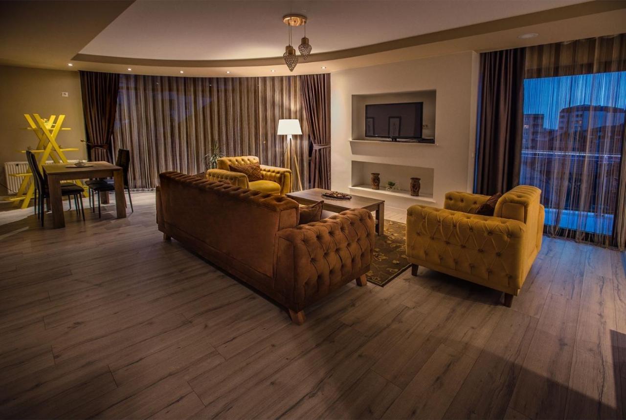 Bentley Apartments Prishtine Bagian luar foto