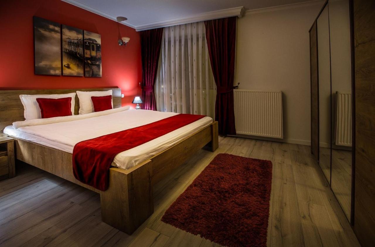 Bentley Apartments Prishtine Bagian luar foto